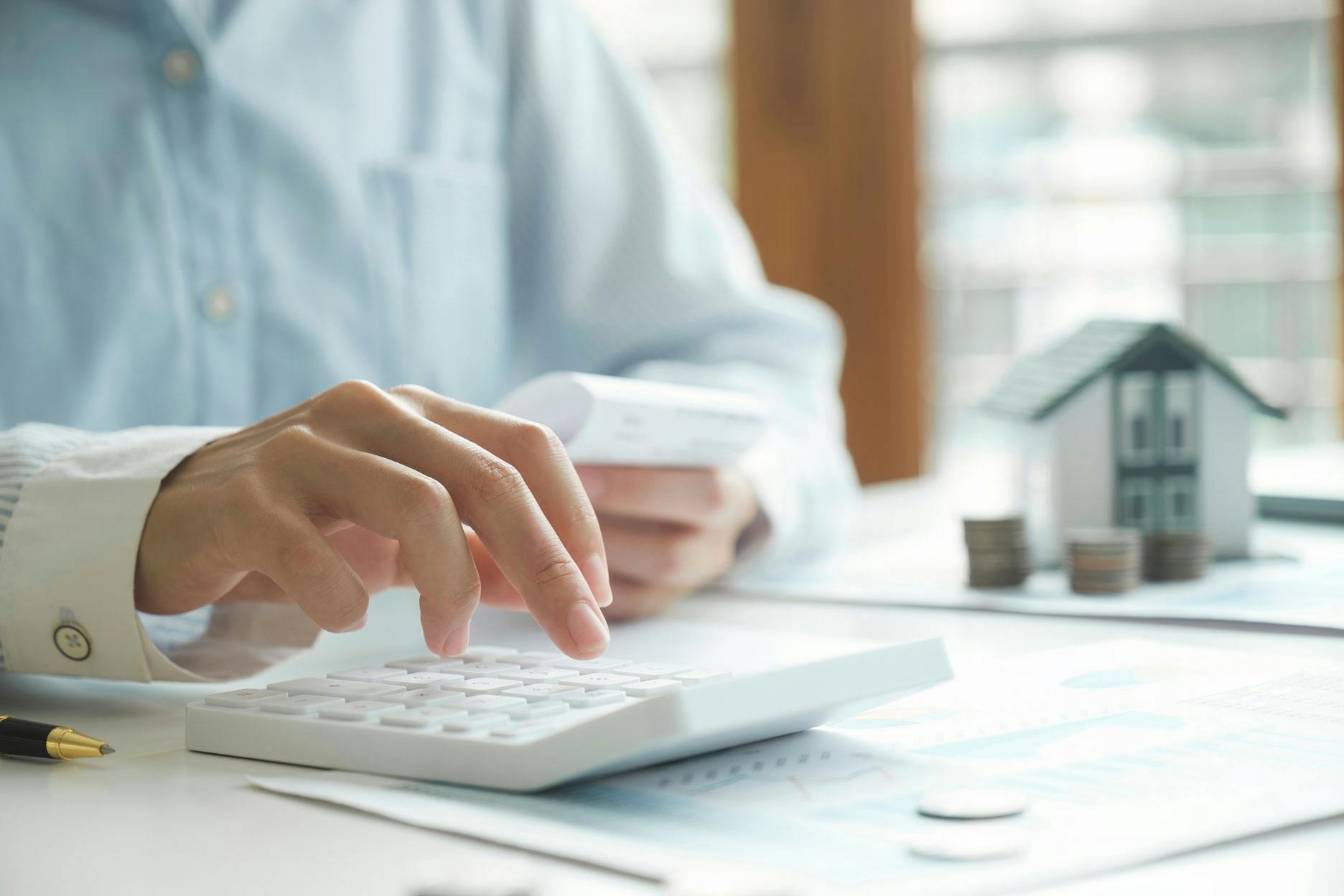 A landlord guide to holding a deposit