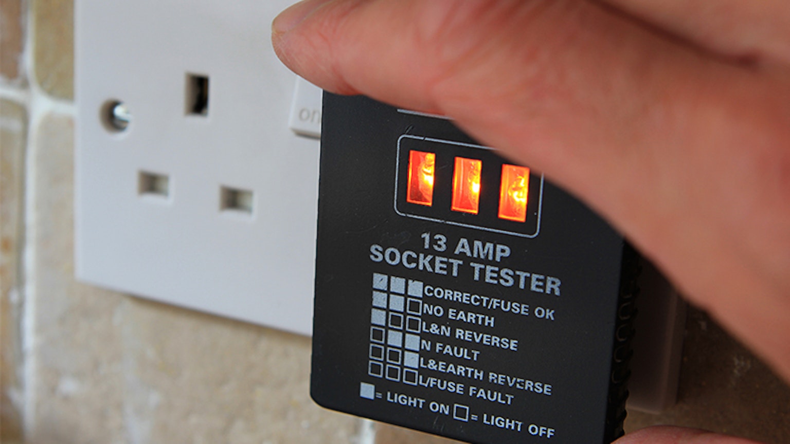 Socket testing