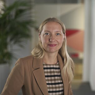 Emma Nash